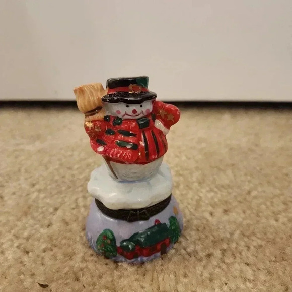 Snowman Tricket Box Holiday Porcelain Hinged 3.5" - Picture 1 of 6